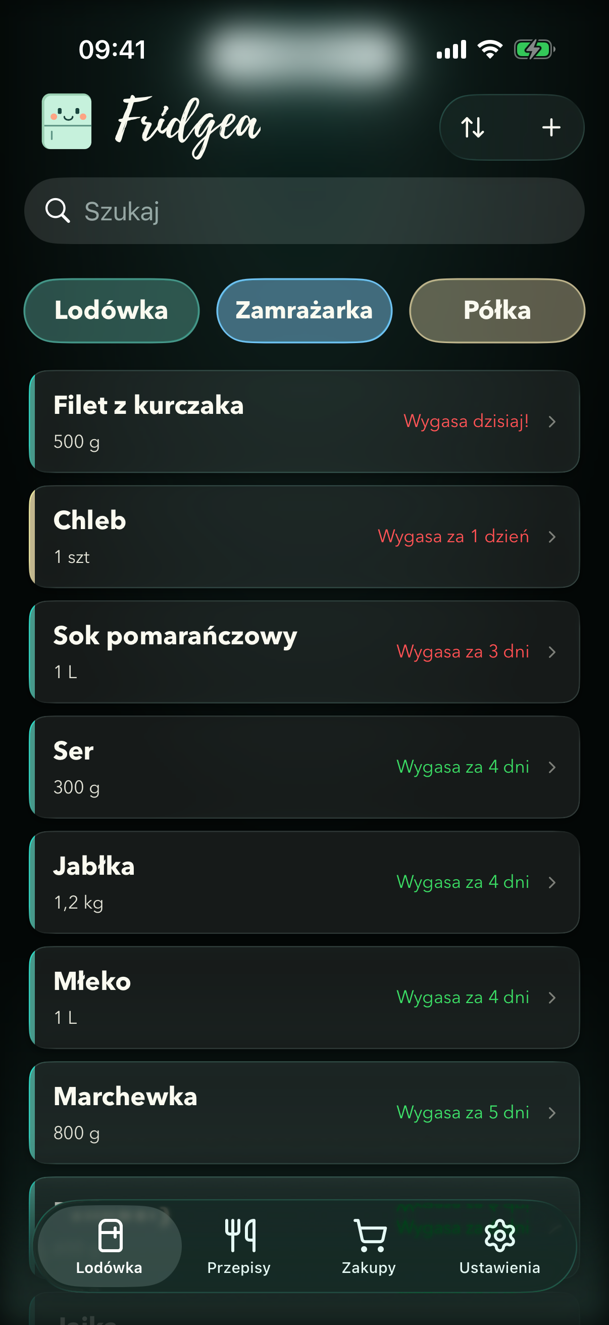 Fridgea pokazuje zawartość lodówki z kolorowym kodowaniem dat ważności