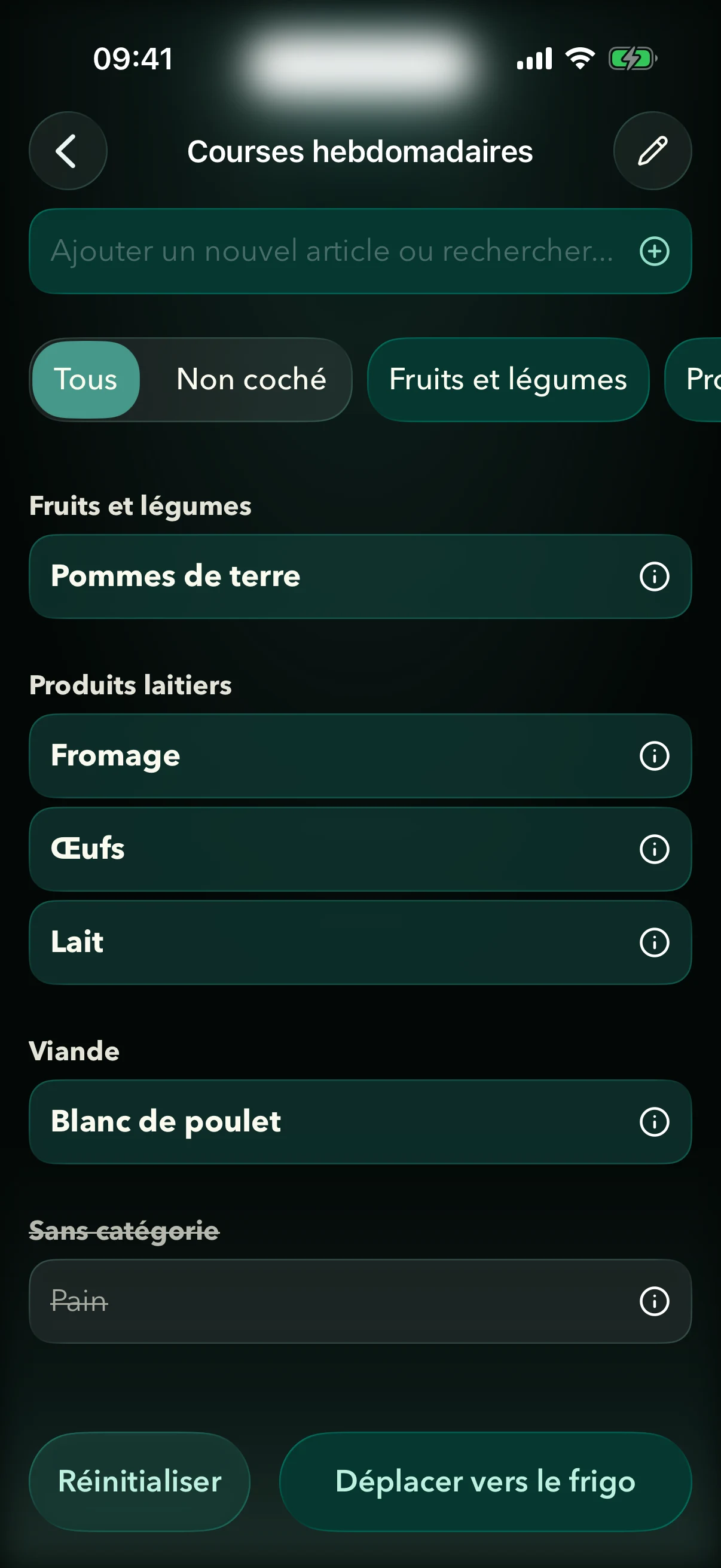 Une liste de courses Fridgea remplie à partir d'une liste importée de l'app Notes d'Apple, regroupée par catégorie